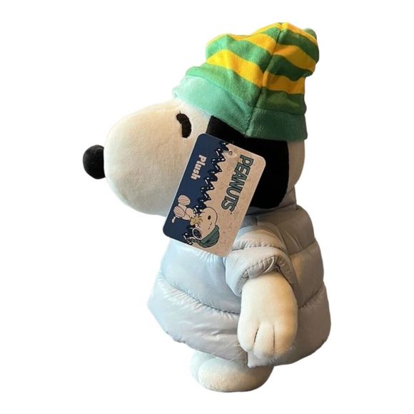 Snoopy Puffer Jacket 2023 Peanuts CVS Christmas Holiday Plush As Seen On TikTok - Picture 5 of 7